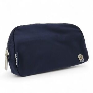 Lululemon x Peloton Everywhere Belt Bag 1L True Navy Adjustable Strap NEW w/ Tag